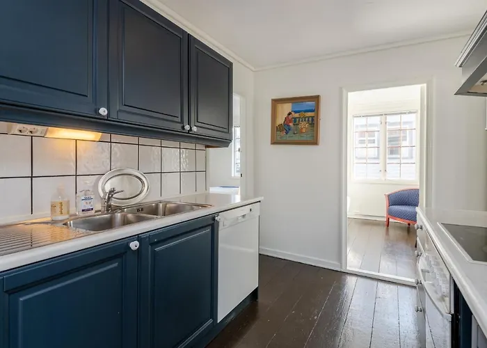 Ellingsens Apartment *